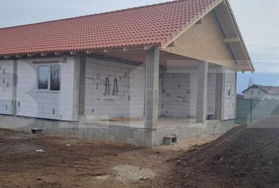 Casa la rosu cu 4 camere, 1134 mp teren, zona Barabant - 3