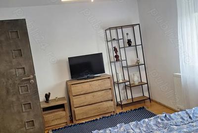 Inchiriez apartament 2camere zona 1mai spitalul Nr 1 - 7