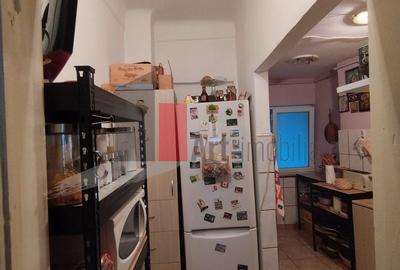 Apartament cu 3 camere semidecomandat în P-ța Victoriei - 5