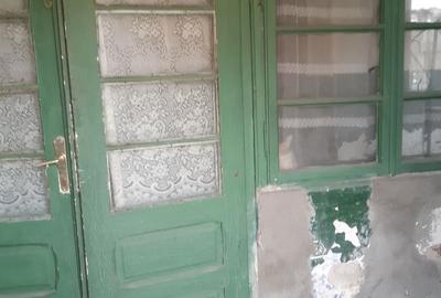 Casă cu 4 camere în Sărbătoarea - 1