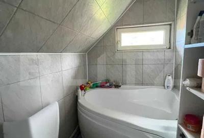 Casă cu 4 camere cu Teren 291 Mp în Crăciunești - 6