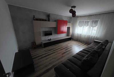 Apartament cu 3 camere decomandat în Central - 2
