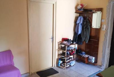 Apartament 3 camere, decomandat, 1 Mai vizavi de Spitalul Nr - 11