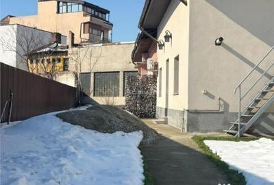 Casă cu 6 camere cu Teren 469 Mp în Coșbuc - 2