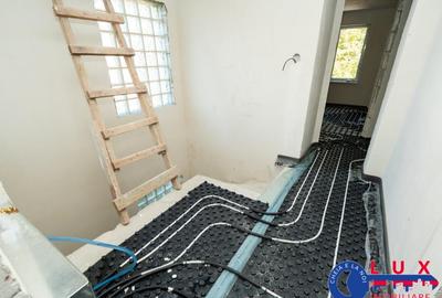 Casă cu 5 camere cu Teren 136 Mp în Neptun - 3