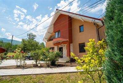 Casă cu 4 camere cu Teren 1500 Mp în Vulcan - 18