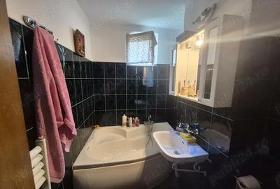 Apartament cu 2 camere decomandat în Precista - 8