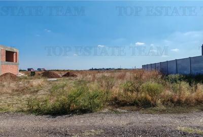 Teren intravilan, in zona de case, 338mp cu toate utilitatile la granita dintre Teren intravilan, in zona de case, 338mp cu toate utilitatile la granita dintre - 2