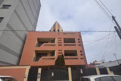 Apartament cu 3 camere decomandat în Faleza Nord - 2