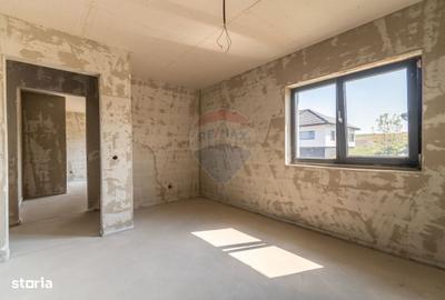 Casă cu 4 camere cu Teren 755 Mp în Jucu - 4