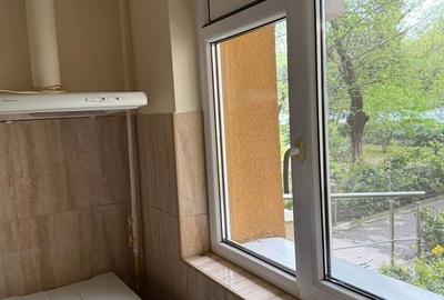 Garsonieră decomandată în Central - 2