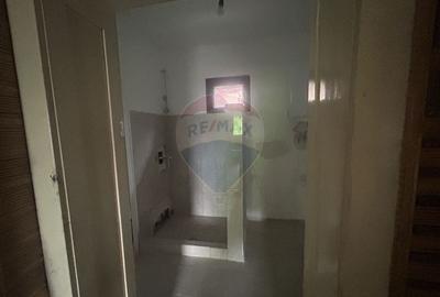 De vanzare casa din caramida cu teren - zona Pensiunea Secret Garden - 33