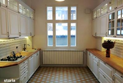 Apartament cu 6 camere decomandat în Unirii - 4