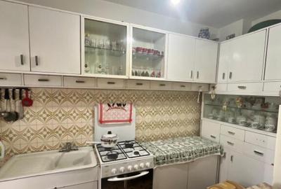 Apartament 3 camere, etaj 2, Garaj, Radauti - 5