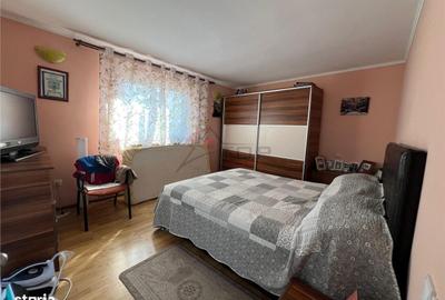 Casă cu 4 camere cu Teren 684 Mp în Dumești - 1