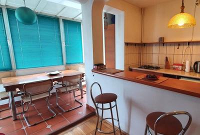 APARTAMENT 2 CAMERE SITUAT IN P-TA UNIRII CU ACCES DIN CENTRUL VECHI - 3