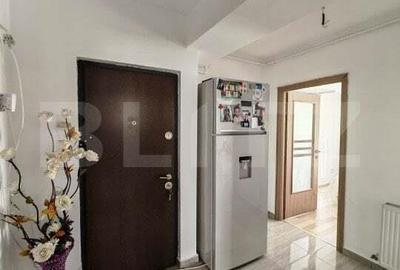 Apartament cu 3 camere decomandat, mobilat în Tractorul - 5