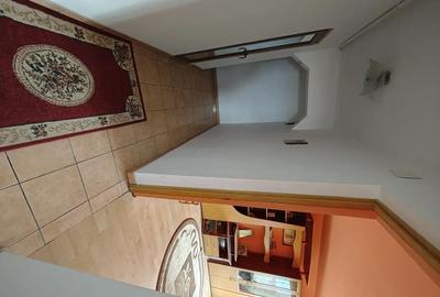 Apartament cu 2 camere decomandat în Micro 4 - 8