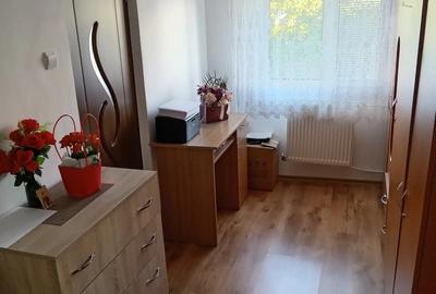 Vand Apartament cu 2 camere Schimb - 3