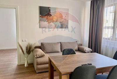 Apartament cu 3 camere semidecomandat, mobilat în Florești - 1