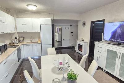Apartament cu 3 camere în Central - 5