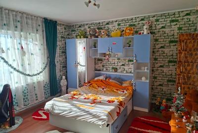 Duplex cu 6 camere cu Teren 586 Mp în Castelu - 4