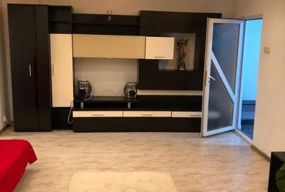 Apartament cu 3 camere semidecomandat în Central - 4