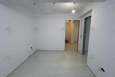 Apartament cu 3 camere decomandat în Central - 16