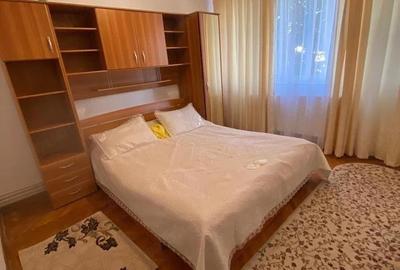 Apartament cu 3 camere semidecomandat în Central - 4
