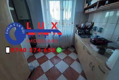 Apartament cu 3 camere decomandat în Piața Nouă - 6