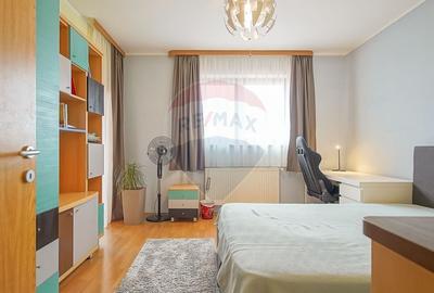 Casa spatioasa si eleganta, teren 1547 mp in Stupini - Comision 0 - 25