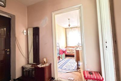 Apartament cu 3 camere decomandat în Podu Roș - 3