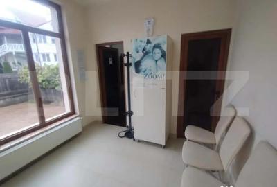 Casă cu 6 camere cu Teren 322 Mp în Central