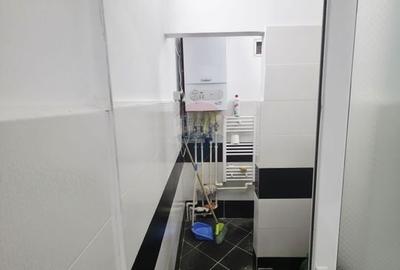 Spațiu comercial, de 68 mp, în Central - 9