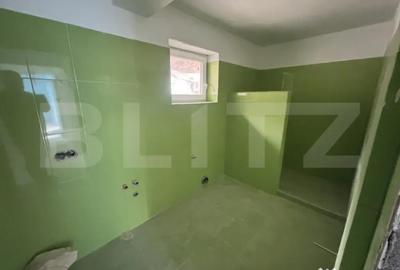 Casă cu 3 camere cu Teren 610 Mp în Central - 1