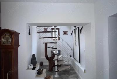 Casă cu 4 camere cu Teren 813 Mp în Central - 4