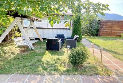 Proprietate compusa din 2 case - 8