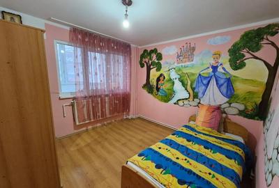 Apartament cu 4 camere in Micro 18 - 4
