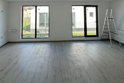 Casă individuală cu 4 camere cu Canalizare în Corbu - 19