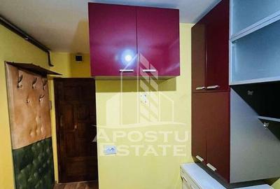 Apartament cu o camera , zona Dacia - 5