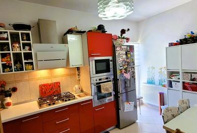 Casă individuală cu 4 camere cu Teren 290 Mp în Domnești