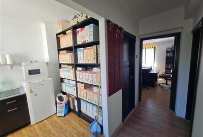 Spatiu de birouri mobilat ultracentral - 4