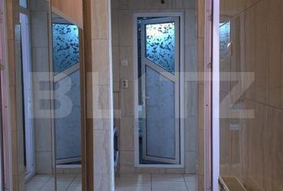 Apartament cu 3 camere decomandat în Micro 12 - 3