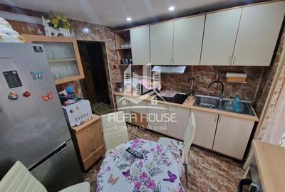 Apartament cu 3 camere semidecomandat în Govândari
