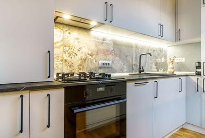 Apartament cu 3 camere de vânzare în zona Semicentral - 5