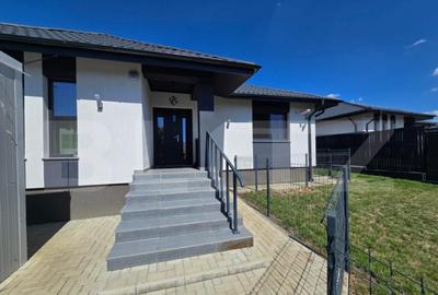 Casa in Tome?ti langa Primarie