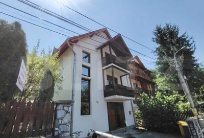 Casă cu 5 camere cu Teren 226 Mp în Sovata