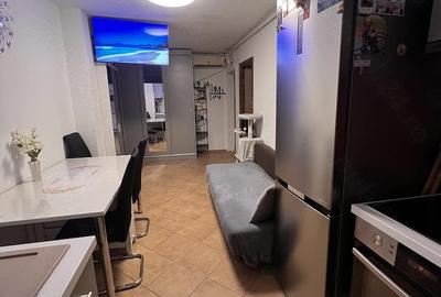 Apartament cu 3 camere decomandat în Soarelui - 3