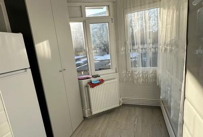 Apartament cu 2 camere decomandat în Piața Centrală - 6