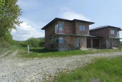 Casa de vanzare (duplex) la ro?u, in Tautii Magheraus Casa de vanzare (duplex) la ro?u, in Tautii Magheraus - 2